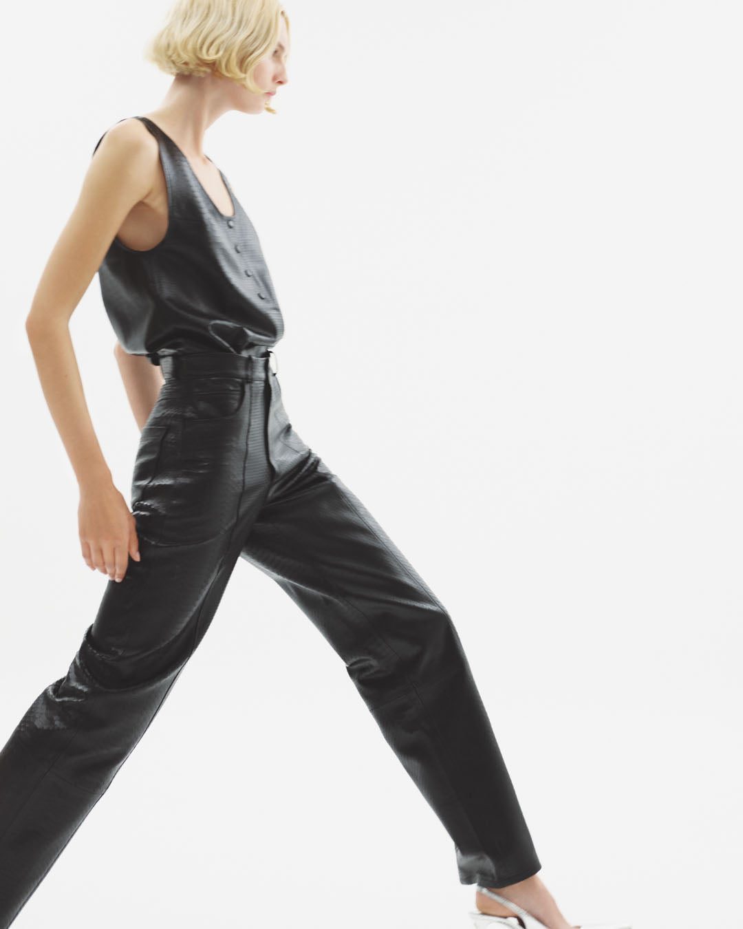 Zeynep Arcay Resort 2025 - Look 01